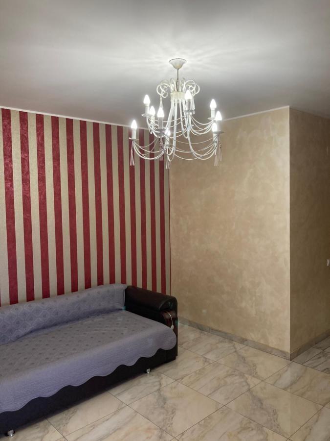 Bhoeme Apartament Орадя Экстерьер фото