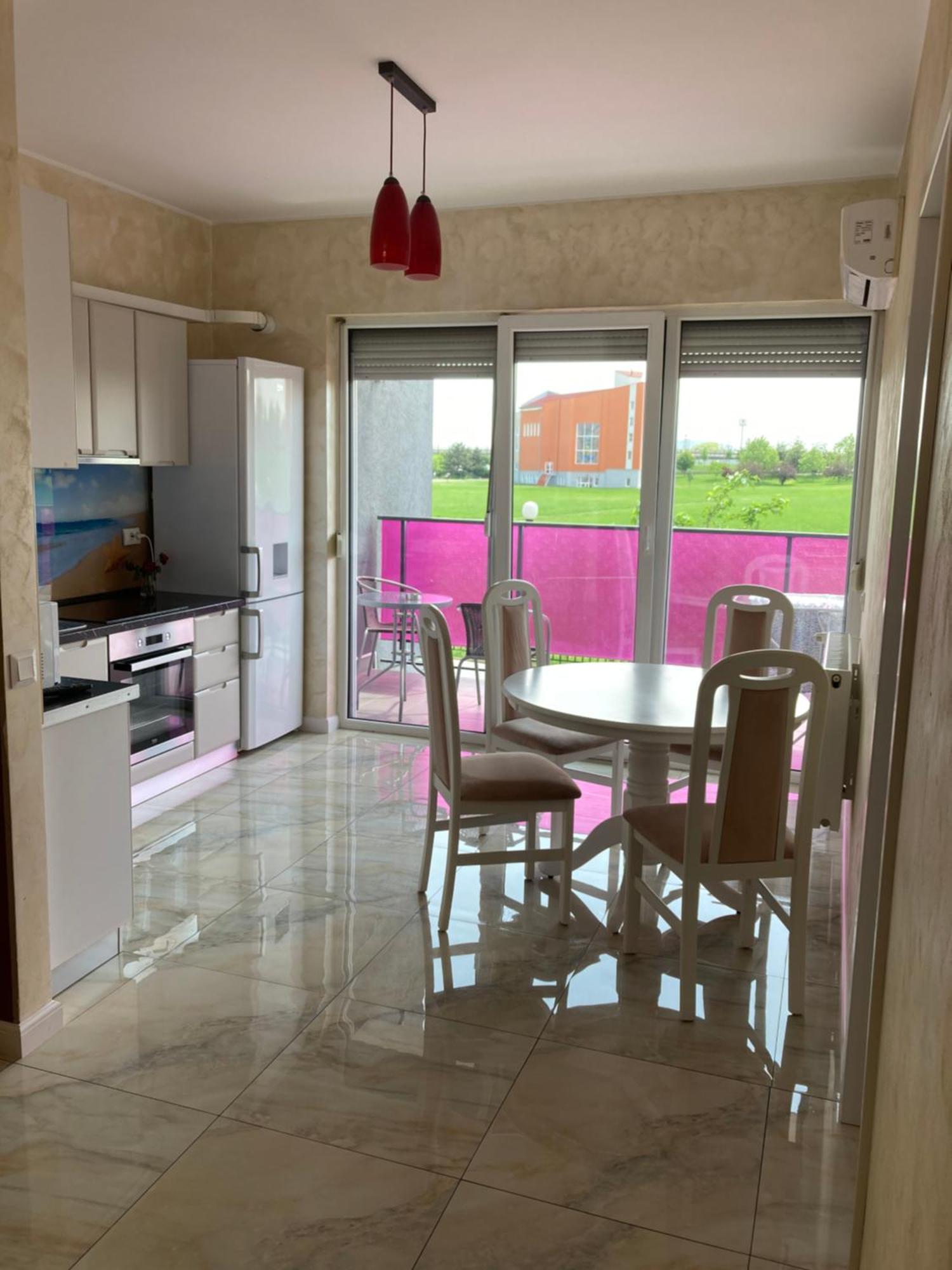 Bhoeme Apartament Орадя Экстерьер фото