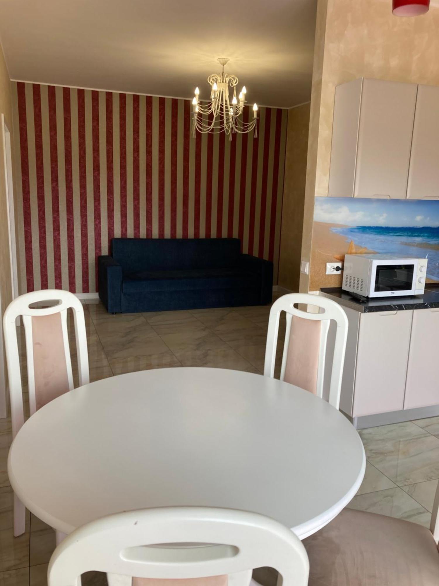 Bhoeme Apartament Орадя Экстерьер фото