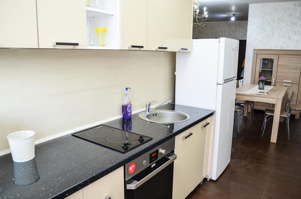 Bhoeme Apartament Орадя Экстерьер фото