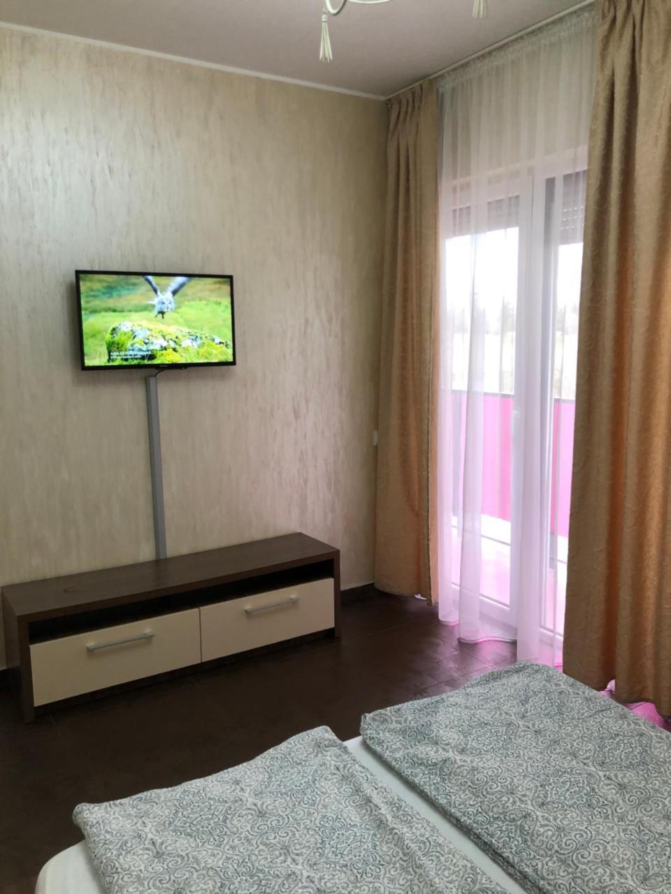Bhoeme Apartament Орадя Экстерьер фото